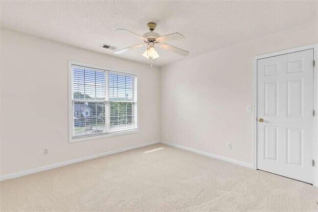 Building Photo - 405 Mt Vernon Ct