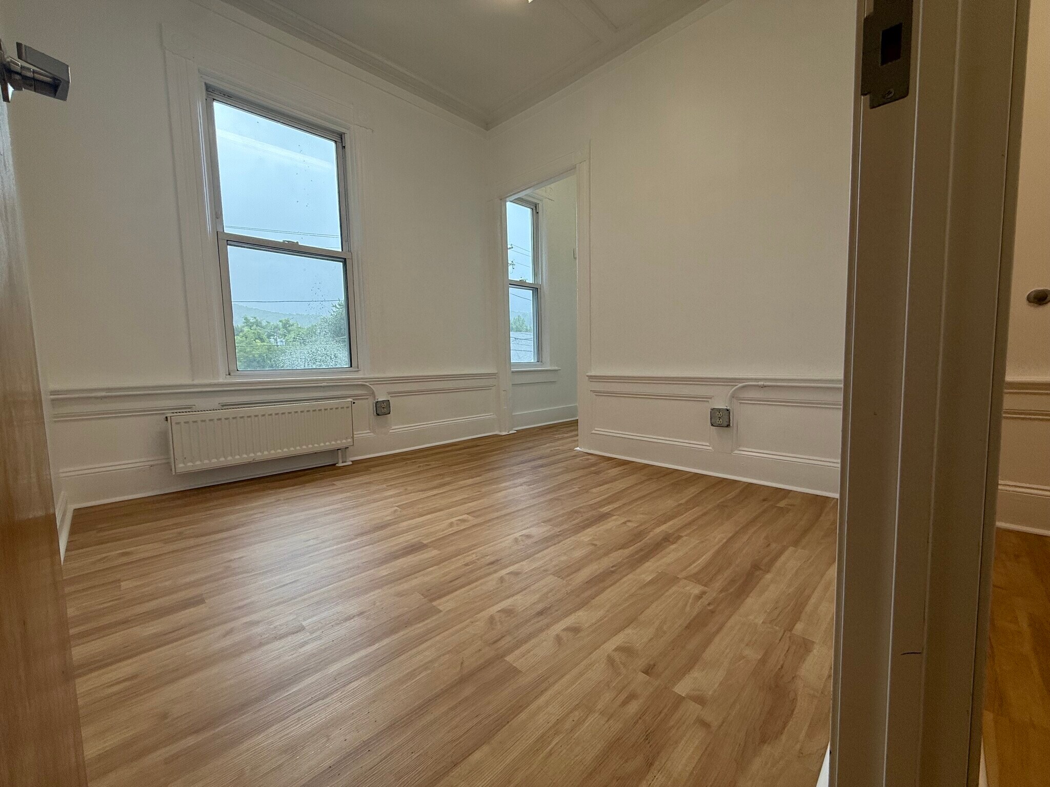 Room 1 - 262 Ashland St