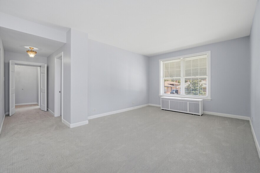 Building Photo - 7314 N Crawford Ave