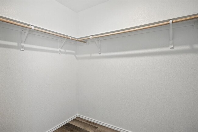 Building Photo - 1113 Cattail Ln