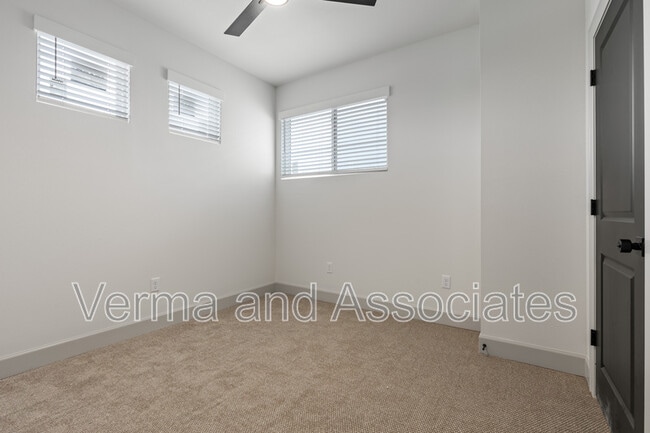 Building Photo - 1081 Whistler St