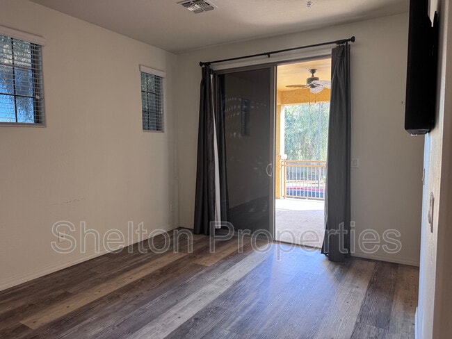 Building Photo - 29128 N 22nd Ave