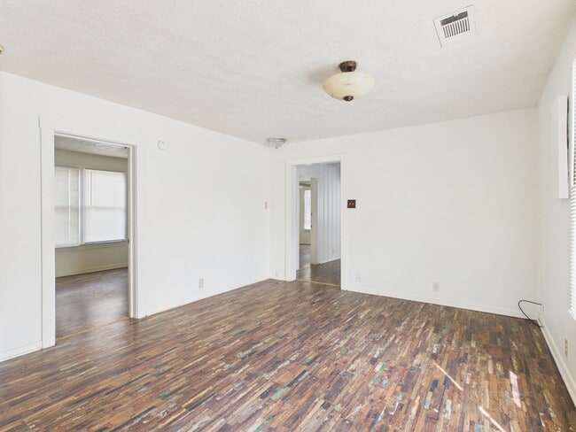 Building Photo - 138 Watson St