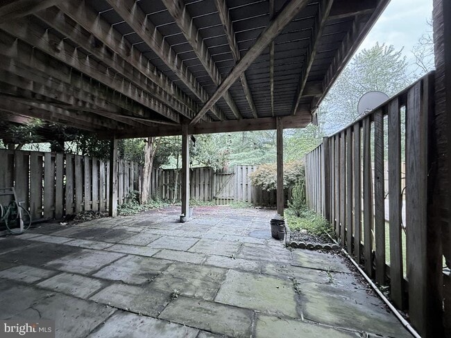 Building Photo - 7136 Swansong Wy