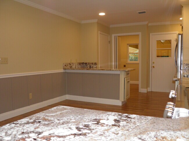 Building Photo - 632 Gap Creek Dr