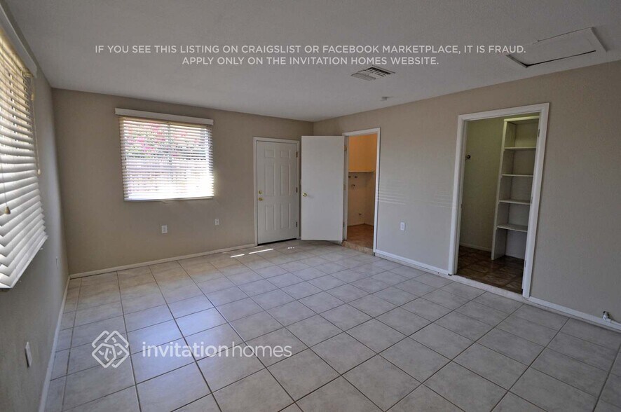 Building Photo - 7224 W North Ln