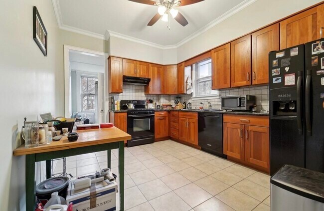 Building Photo - 21-23-23 48th St