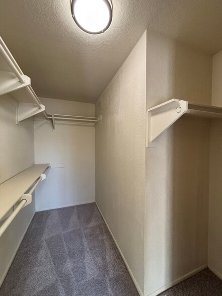 Building Photo - 126 W Electric Ave