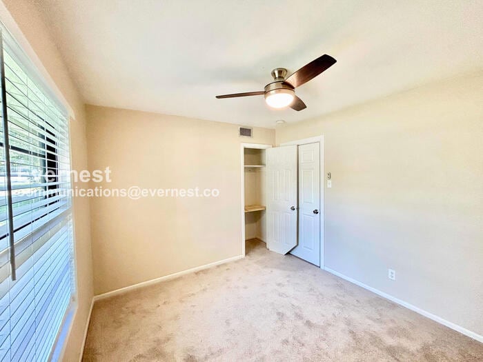 Building Photo - 5408 Waltham Ave