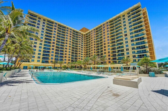 Building Photo - 2501 S Ocean Dr
