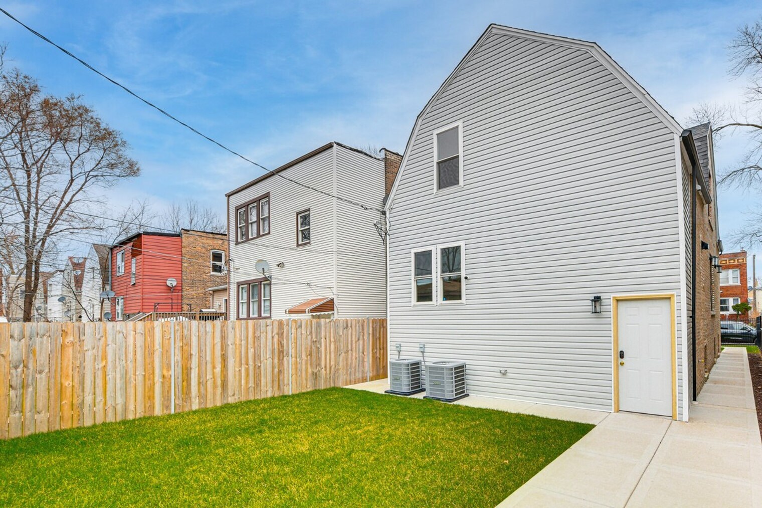 Building Photo - 1034 N Drake Ave