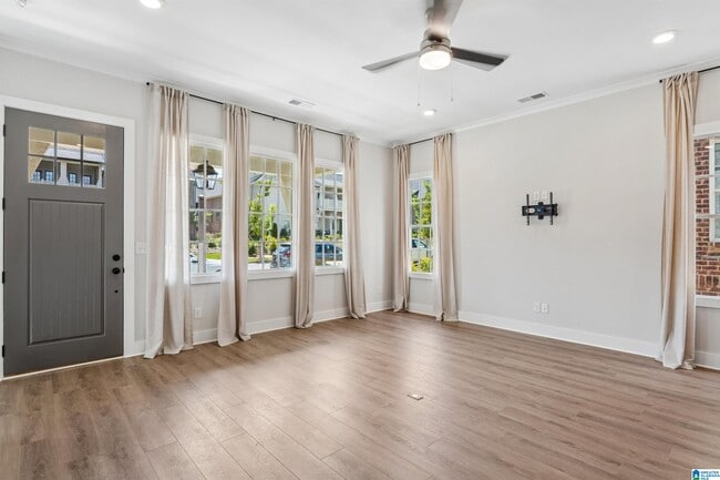 Building Photo - 4780 Silas Ave