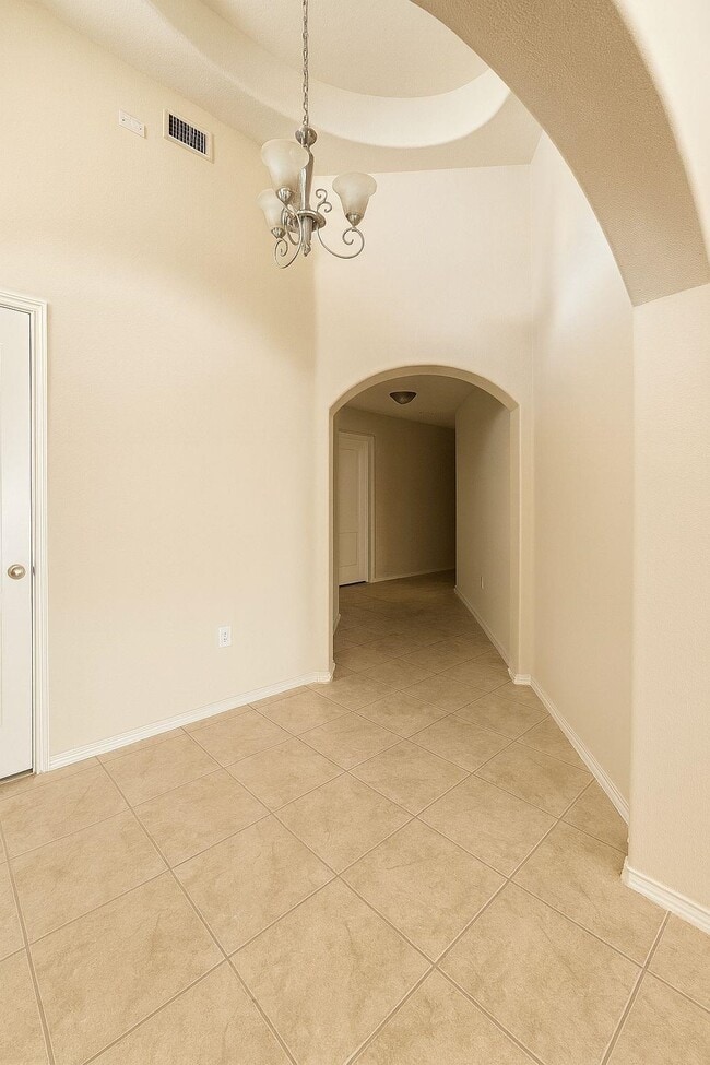 Building Photo - 4014 Shahram Dr
