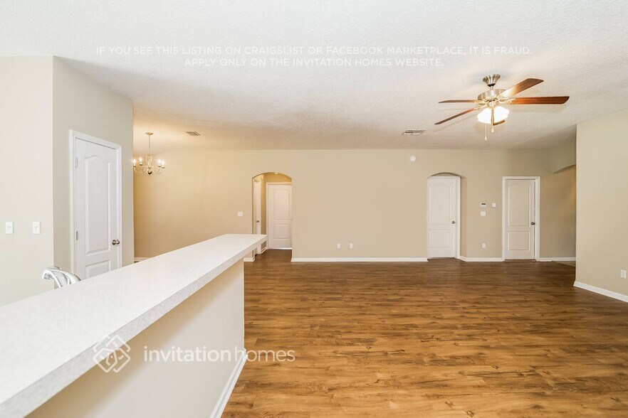 Building Photo - 6357 Louis Clark Ct