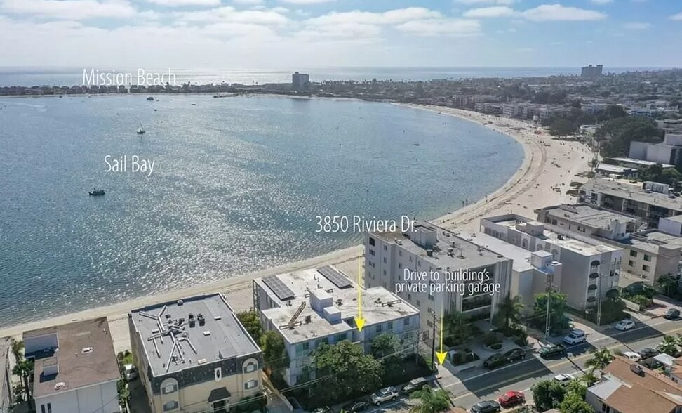 Building Photo - 3850 Riviera Dr