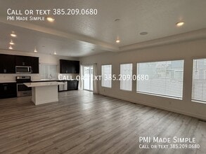 Building Photo - 4140 W Holbrook Way