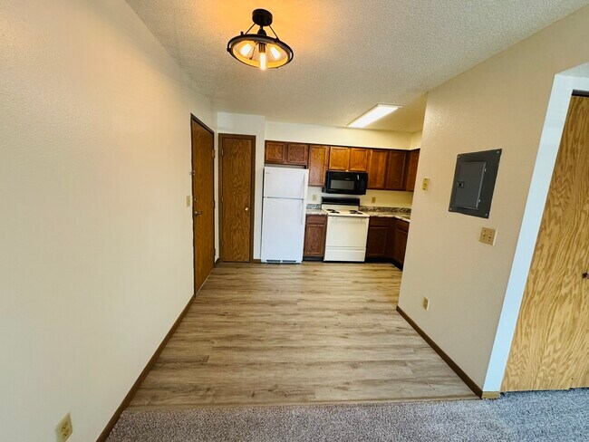 Building Photo - 156 Westside Dr