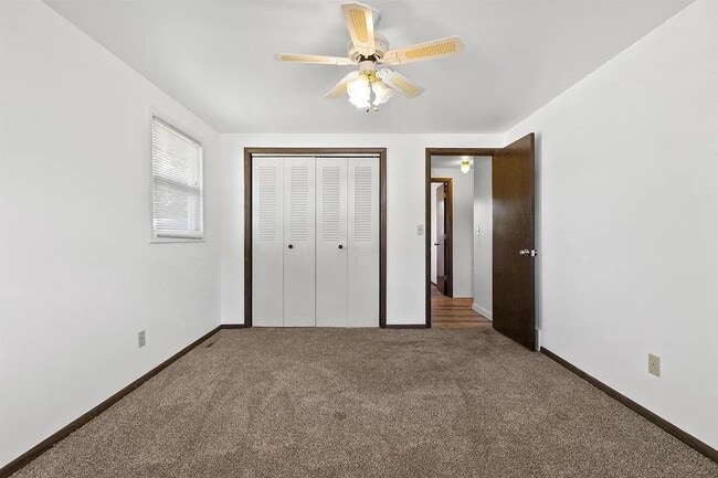 Building Photo - 1581 Biemeret St