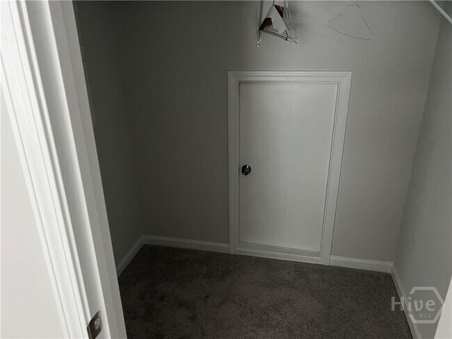 Building Photo - 109 Binscombe Ln