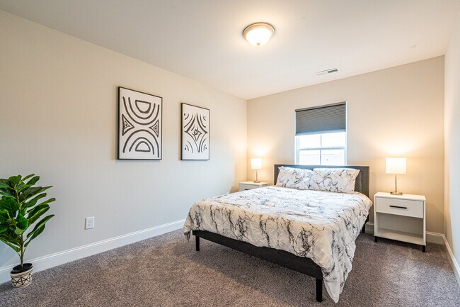 Building Photo - 176 Tybee Dr