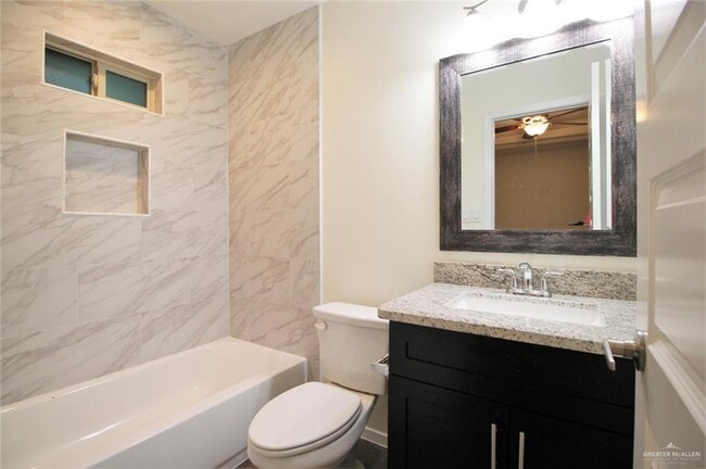 Building Photo - 9 Coyote Hls