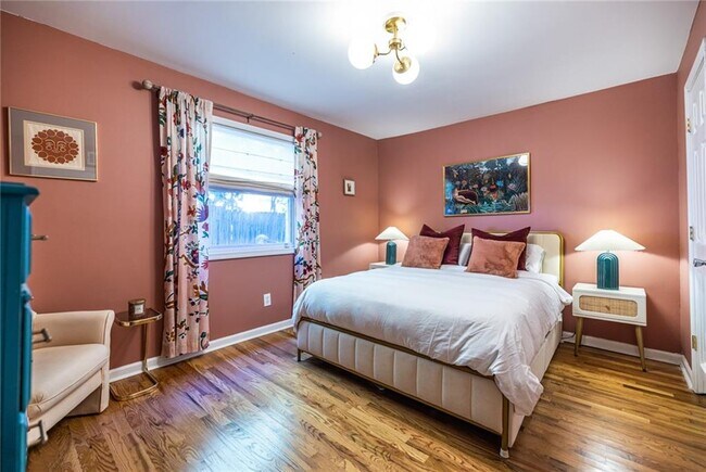 Building Photo - 520 Park Ave SE