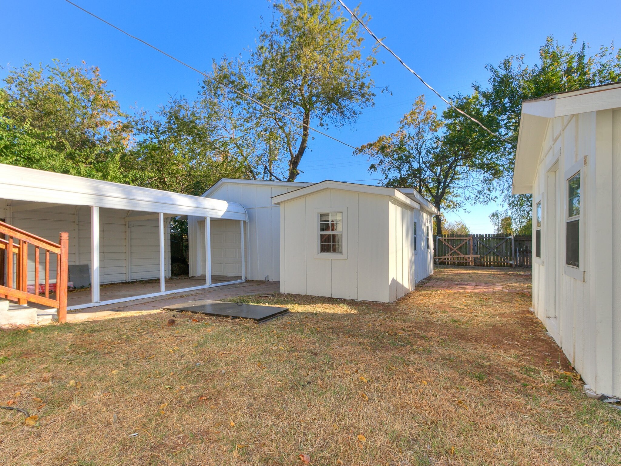 Building Photo - 1828 W Park Pl