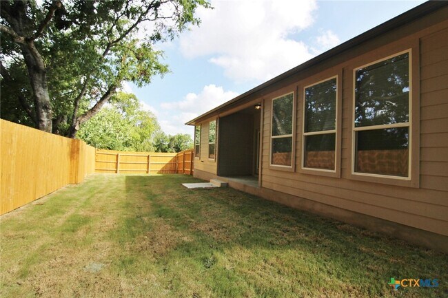 Building Photo - 1330 Ace Ranch St