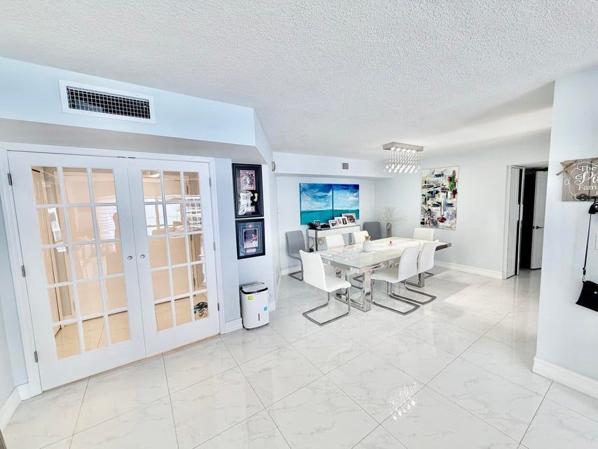 Building Photo - 3410 Galt Ocean Dr