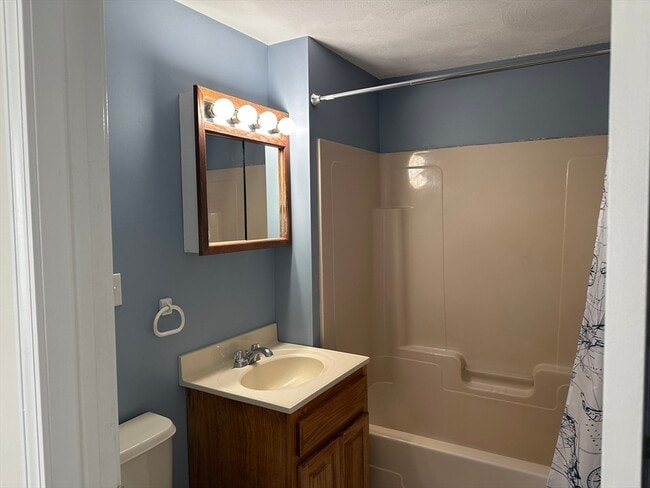 Building Photo - 29 Lanark Rd