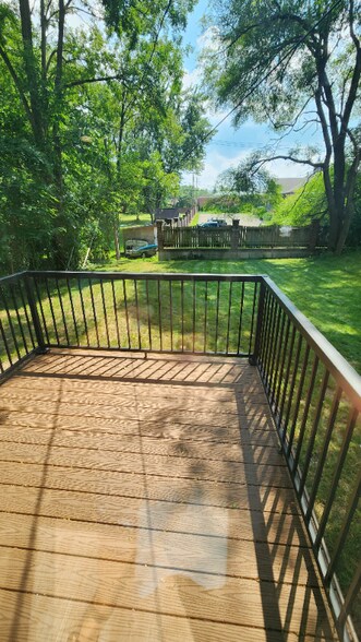 Building Photo - 8054 Ortonville Rd