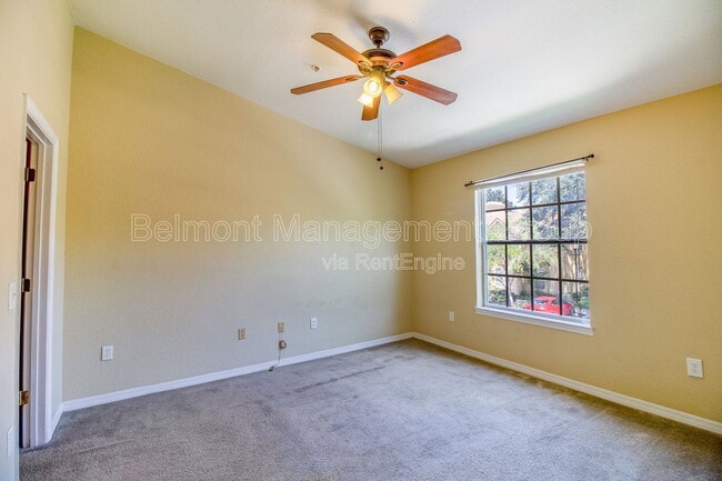Building Photo - 842 Grand Regency Pointe