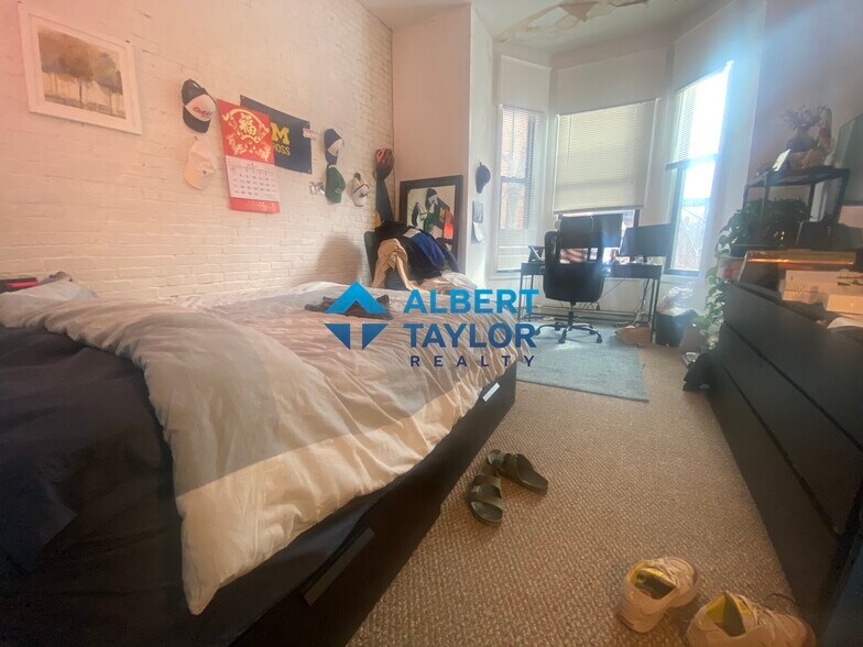 Building Photo - 750 Tremont St