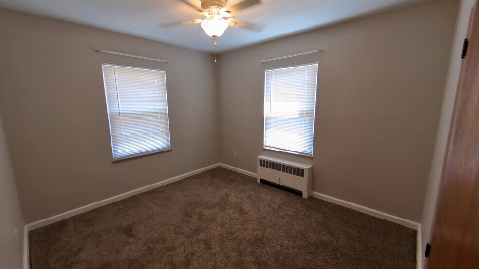 Building Photo - 1216 North Plum Street