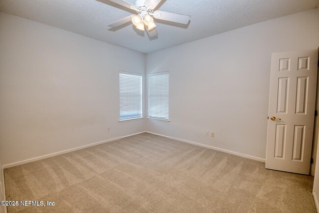 Building Photo - 1440 S Burgandy Trail
