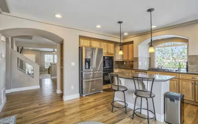 Building Photo - 10904 Cascading Spring Cir