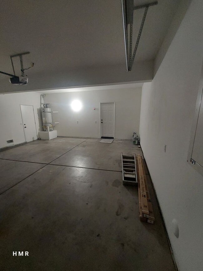 Building Photo - Stunning Two-Story Home with 4 Bedrooms an...