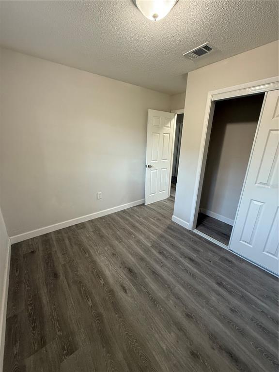 Building Photo - 2209 SW 6th St