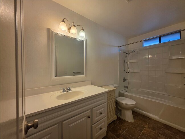 Building Photo - 1173 S Paula Dr