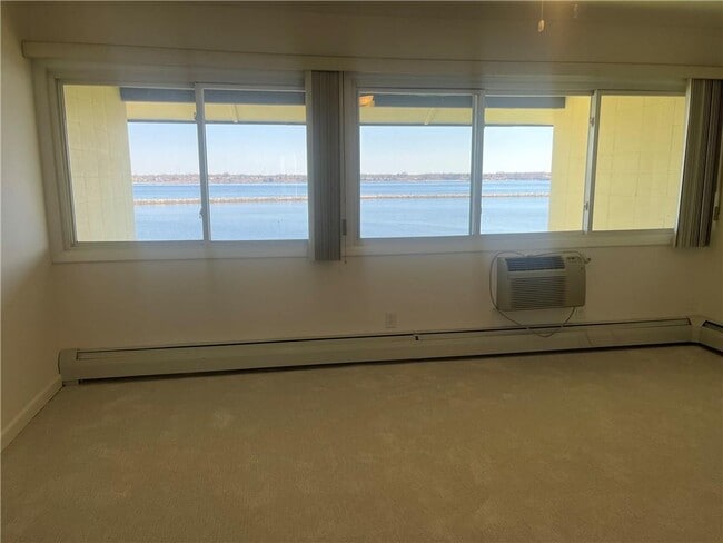 Building Photo - 400 Narragansett Pkwy