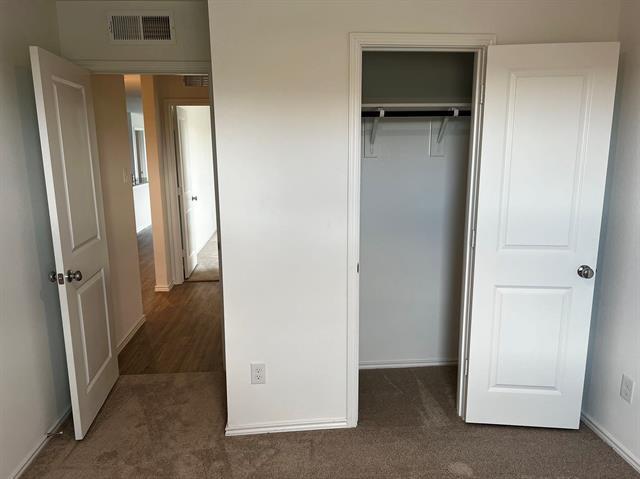 Building Photo - 302 Mahogany Ln