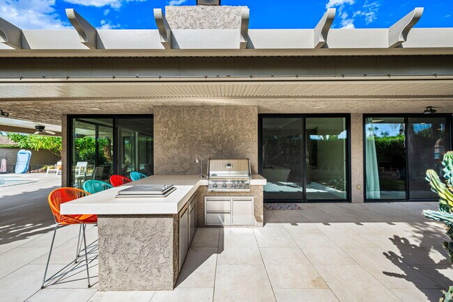 Building Photo - 77 Colgate Dr