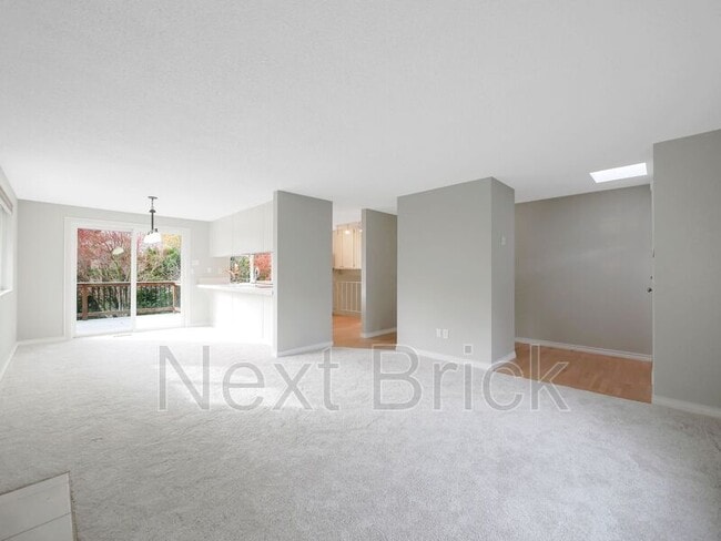 Building Photo - 1819 211th Way NE