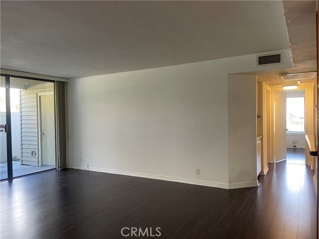 Building Photo - 95 Country Mile Rd