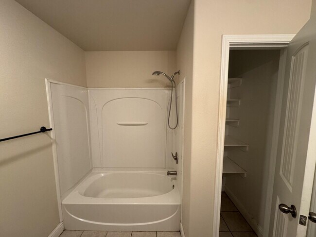 Building Photo - 5530 110th St