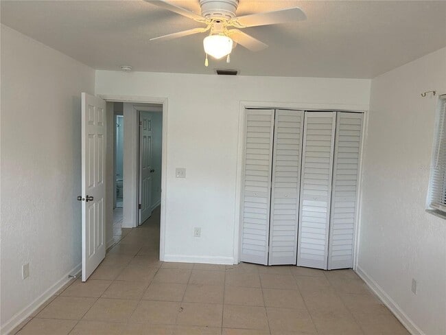 Building Photo - 365 Capri Blvd