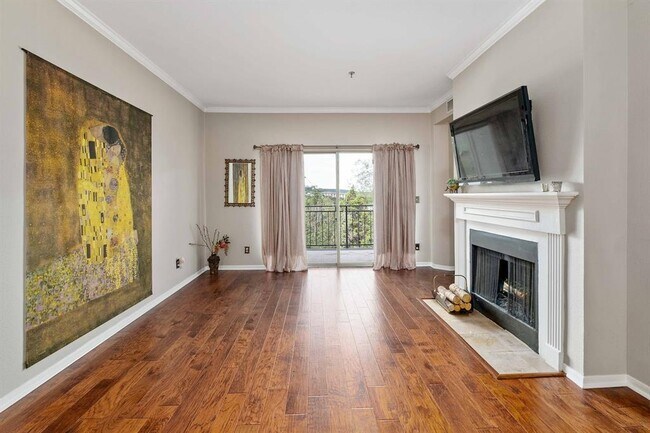 Building Photo - 6000-9 Shepherd Mountain Cove