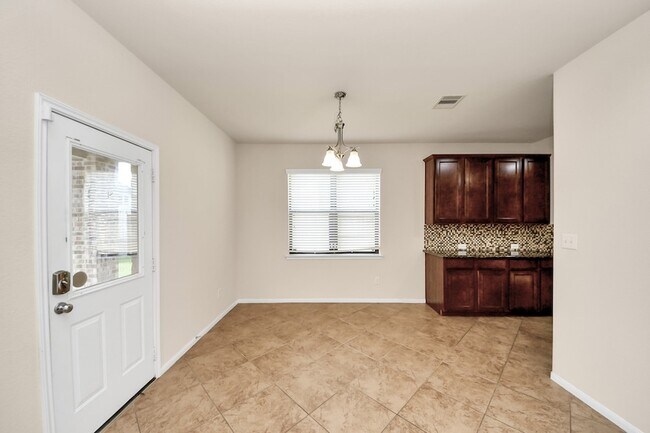 Building Photo - 5038 Gold Haven Dr
