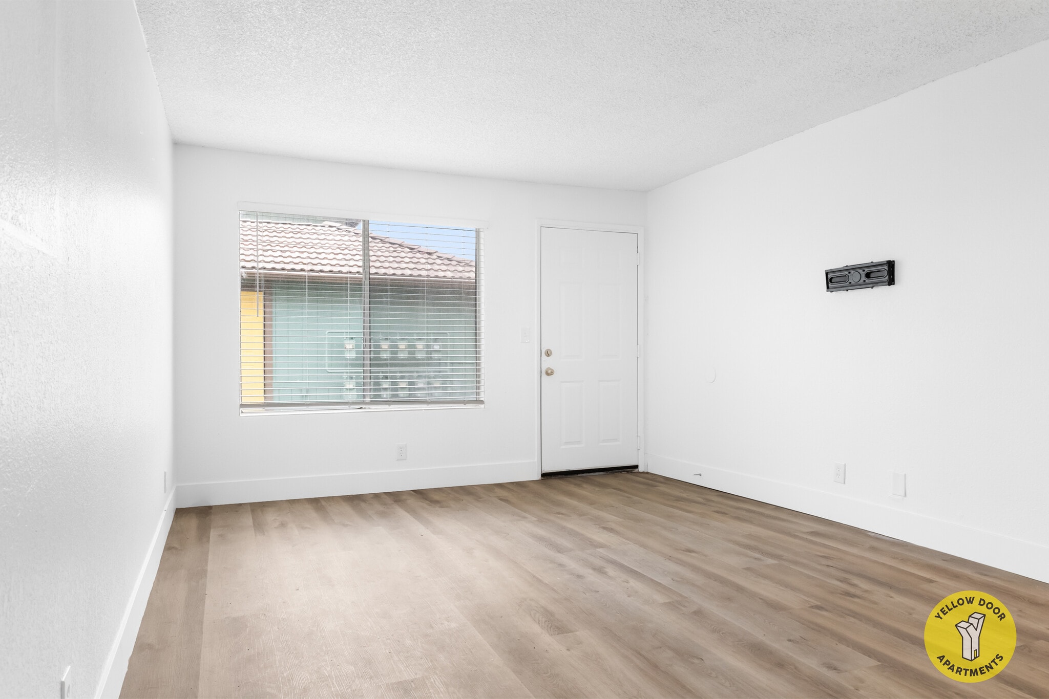 Building Photo - 3112 Denver Ave