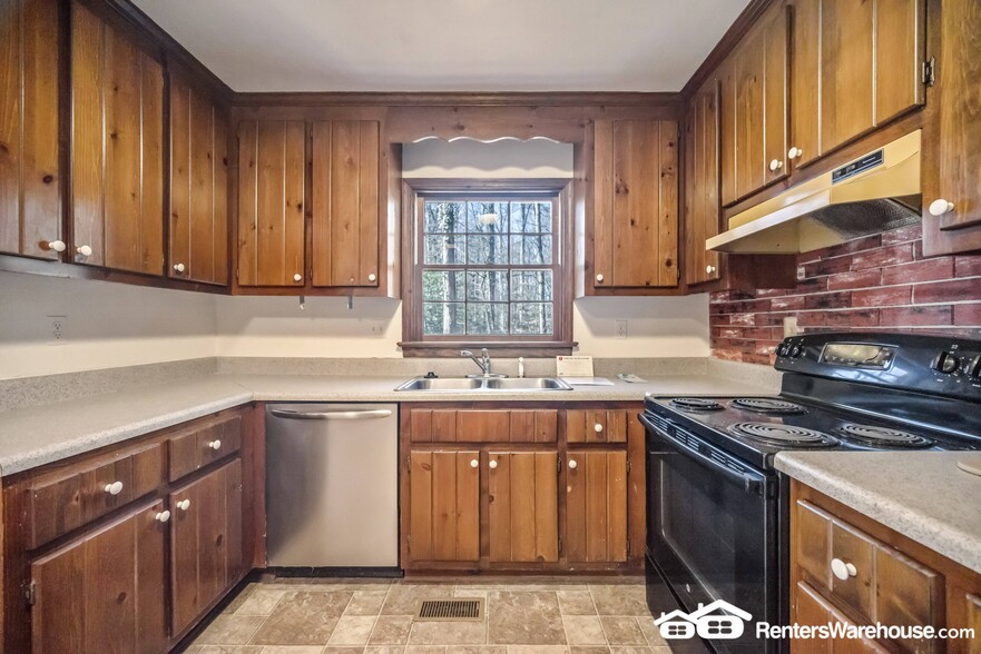 Building Photo - 4401 E Heritage Woods Ct